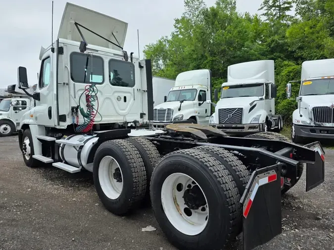 2017 FREIGHTLINER CASCADIA 125