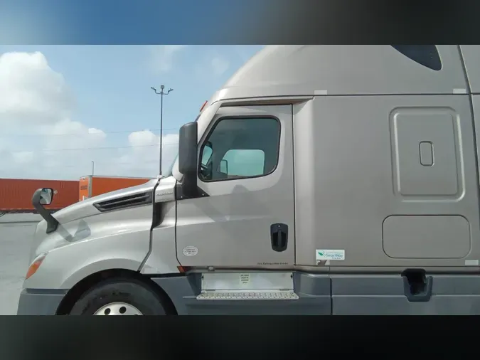 2023 Freightliner Cascadia 126