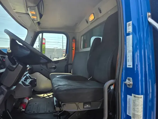 2019 FREIGHTLINER/MERCEDES M2 106