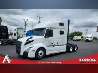 2022 VOLVO VNL64T760