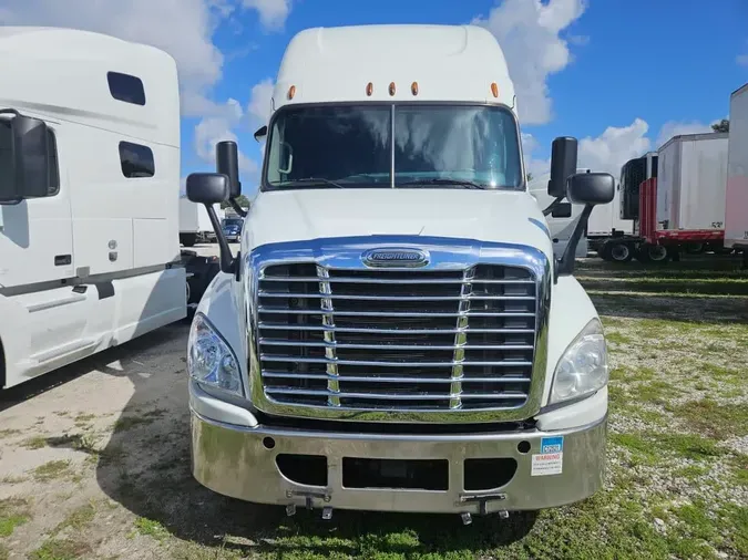 2019 FREIGHTLINER CASCADIA 125