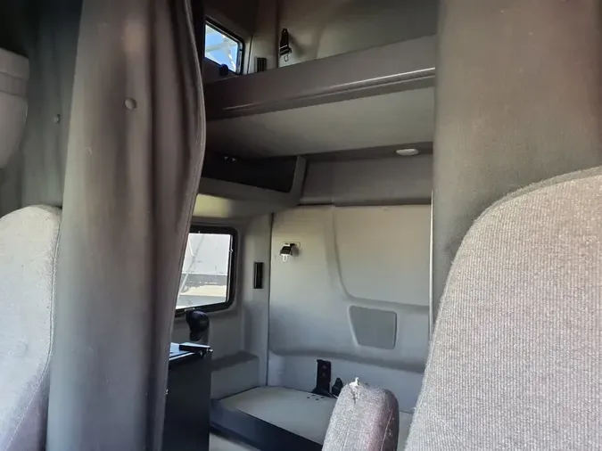 2020 NAVISTAR INTERNATIONAL LT625 SLPR CAB