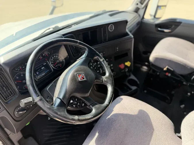 2023 International LT625