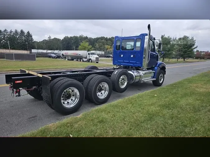 2025 WESTERN STAR 47X