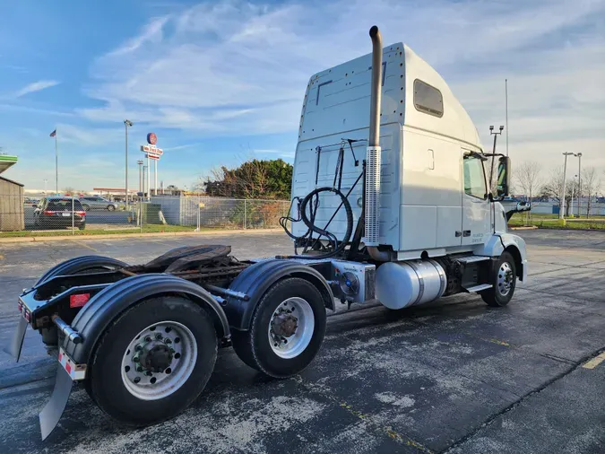 2018 VOLVO VNL64T670