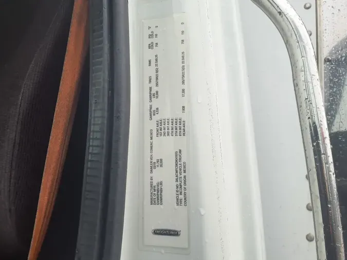 2019 FREIGHTLINER/MERCEDES M2 106