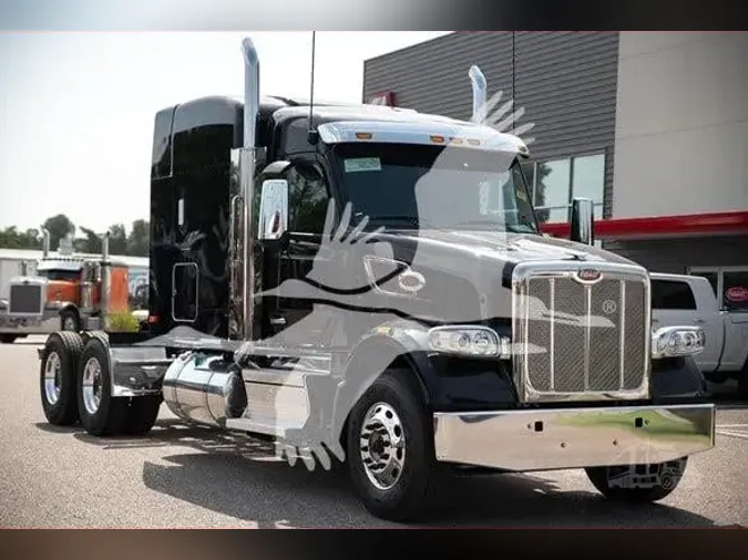 2025 PETERBILT 567