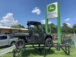 2022 John Deere 865M
