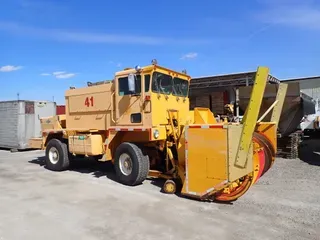 1987 Oshkosh H2318