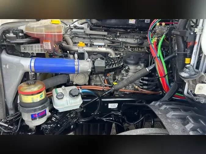 2020 FREIGHTLINER CA126