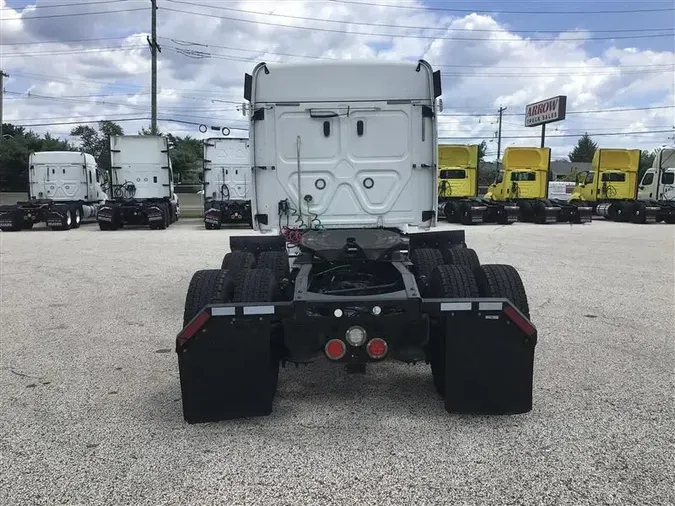 2019 FREIGHTLINER CA126