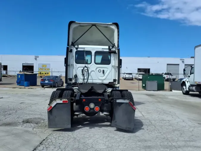 2019 FREIGHTLINER/MERCEDES CASCADIA 1133ab3bb0dd5e2b153a016b7dac7aff954