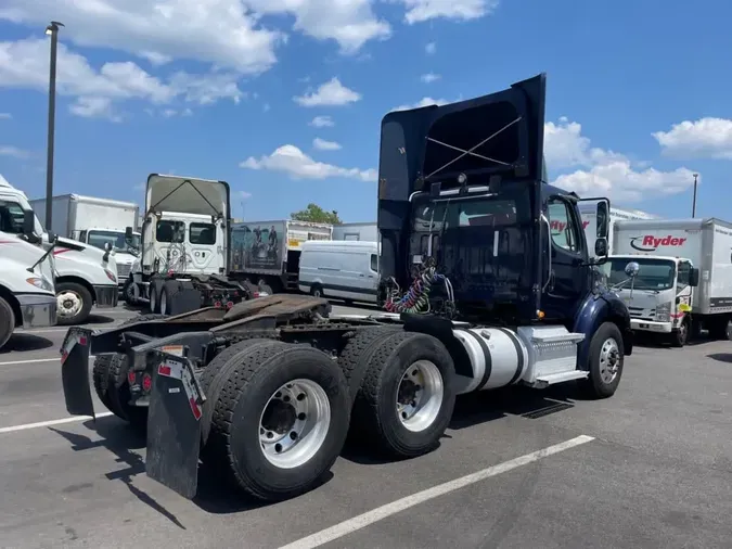 2020 FREIGHTLINER M2 112