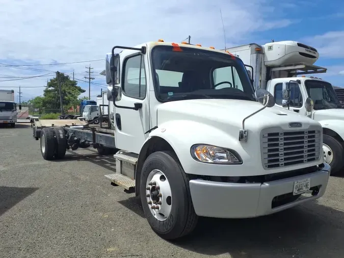 2020 FREIGHTLINER M2 106