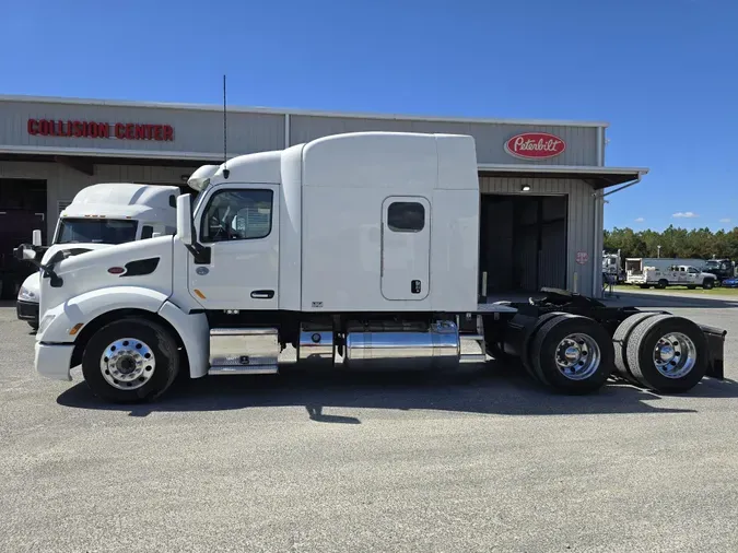 2022 Peterbilt 579