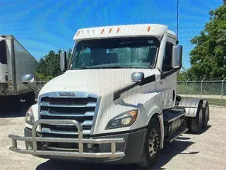 2020 FREIGHTLINER CA126