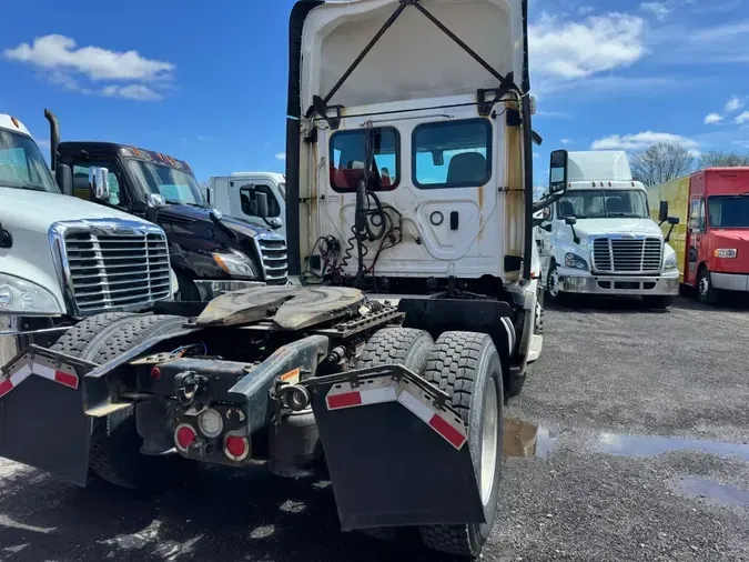 2020 FREIGHTLINER/MERCEDES NEW CASCADIA 116