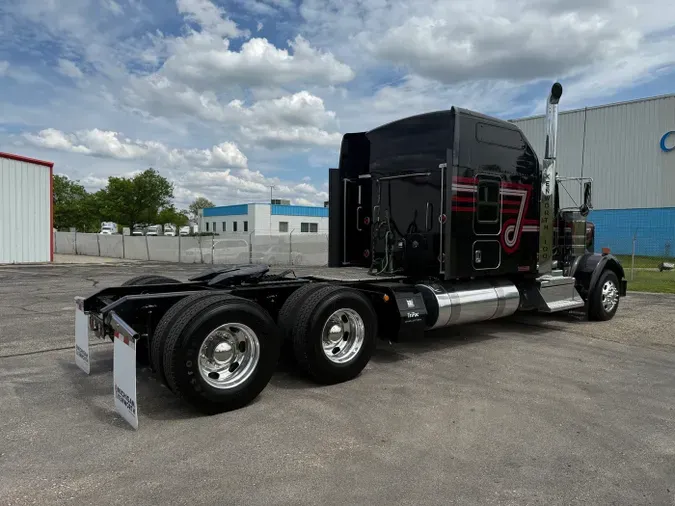 2024 Kenworth W900L