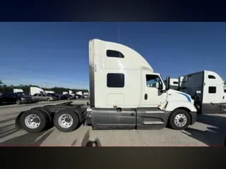 2022 INTERNATIONAL LT