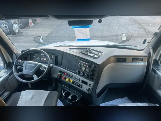 2021 Freightliner Cascadia 1263abc03ab5a7ebaad0fb8050b32b77623