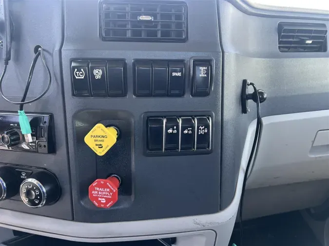 2020 Peterbilt 567