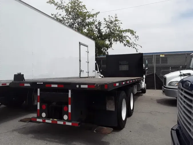2016 FREIGHTLINER/MERCEDES M2 106