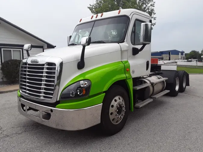 2017 FREIGHTLINER/MERCEDES CASCADIA 1253abdd80b59968807a25f35327b14136d