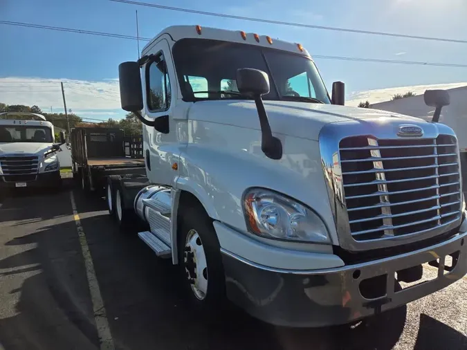 2019 FREIGHTLINER/MERCEDES CASCADIA 125