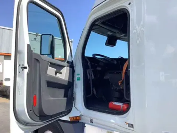 2021 Freightliner Cascadia