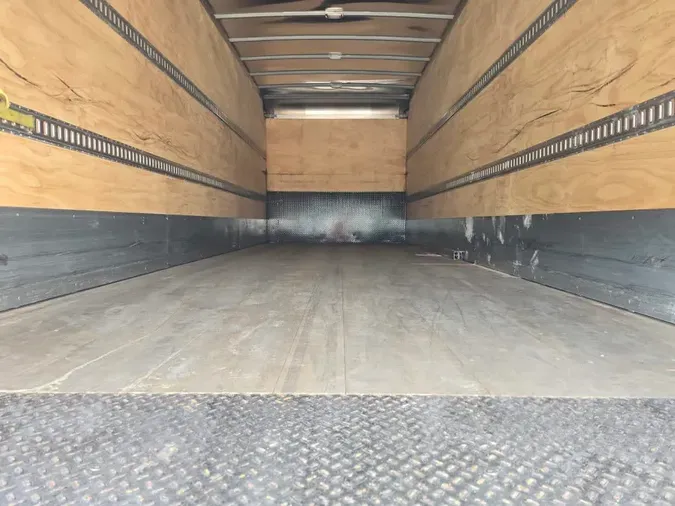 2022 FREIGHTLINER M2 106