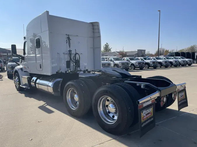 2022 Peterbilt 579
