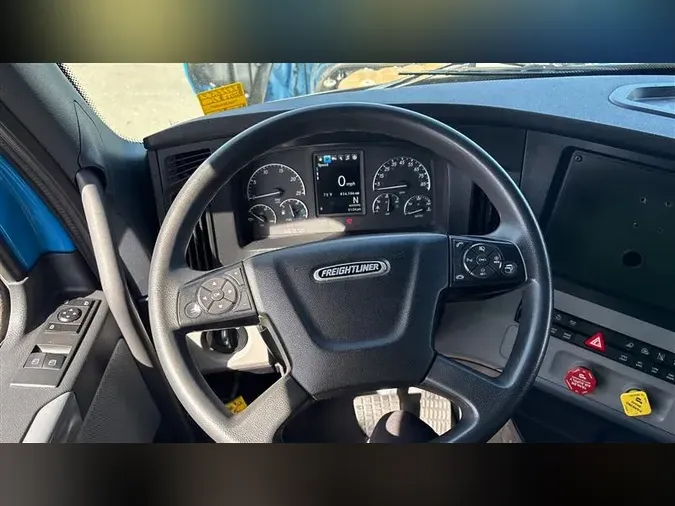 2022 FREIGHTLINER CA126