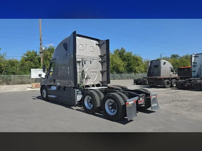 2023 Freightliner Cascadia