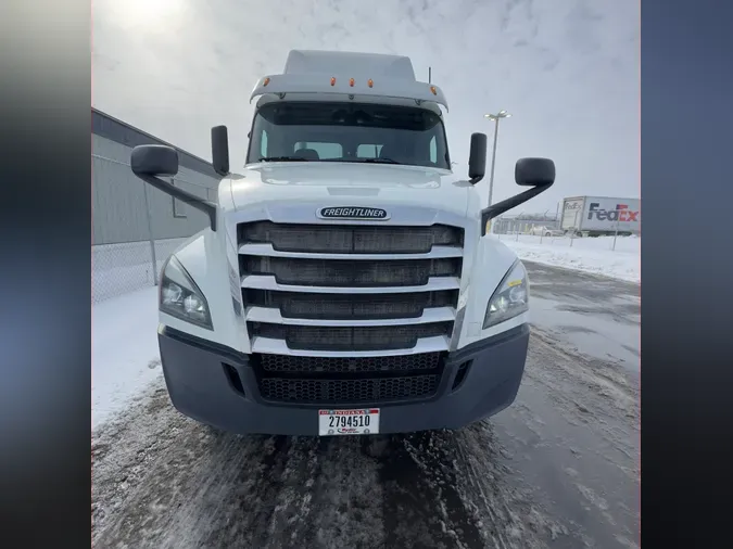 2019 FREIGHTLINER/MERCEDES NEW CASCADIA 126