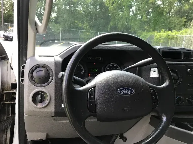 2019 Ford Motor Company E350