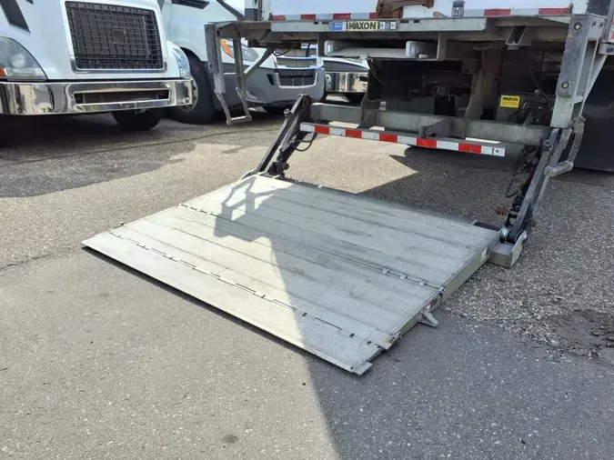 2018 FREIGHTLINER/MERCEDES M2 106