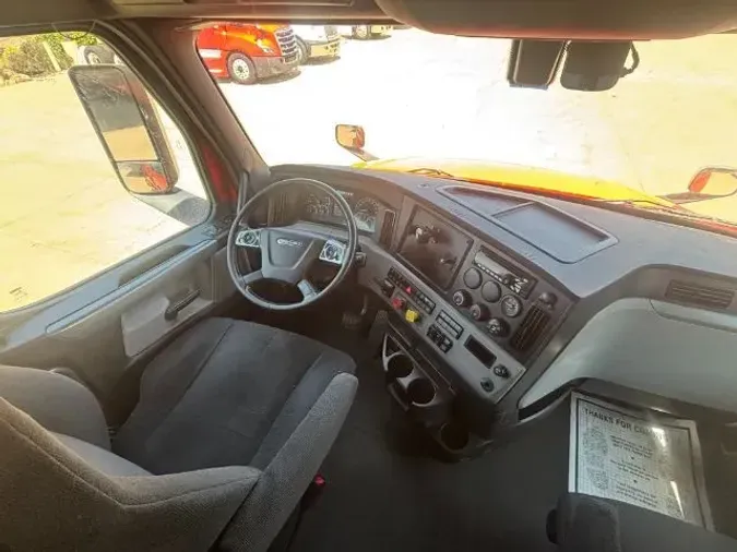 2020 Freightliner New Cascadia 126