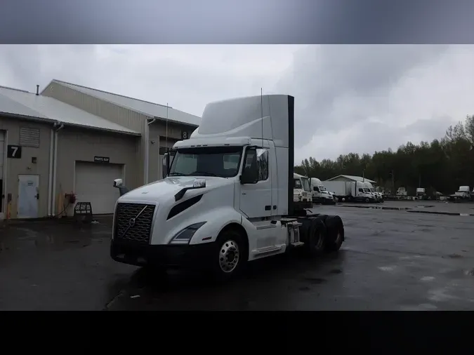 2019 Volvo VNL300