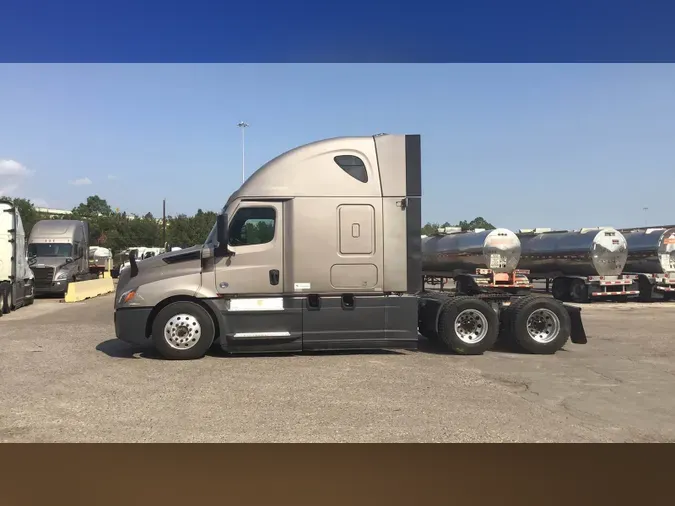 2021 Freightliner Cascadia