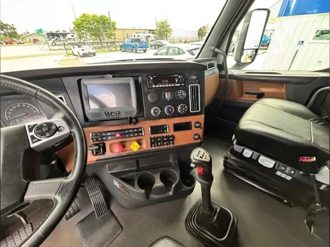 2023 Freightliner Cascadia 126