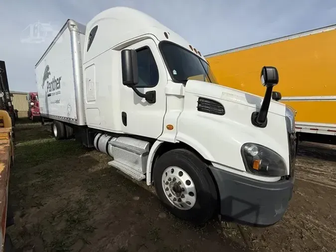 2015 FREIGHTLINER CASCADIA 1253ad67c63326d4abbcfa1ba5b538ec7ca