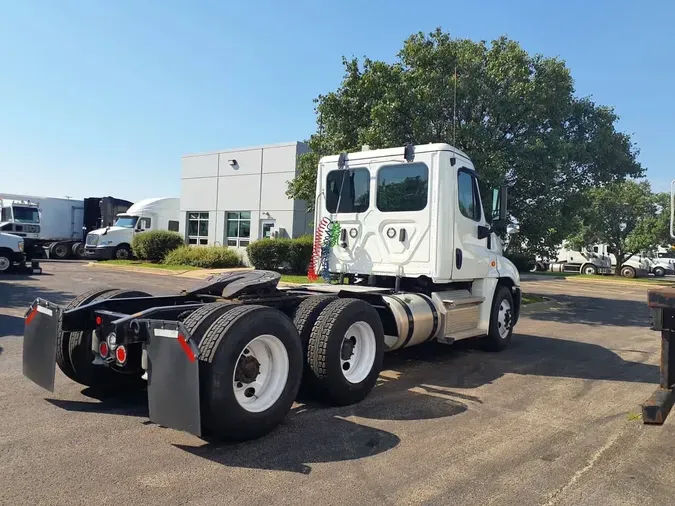 2020 FREIGHTLINER CASCADIA 125