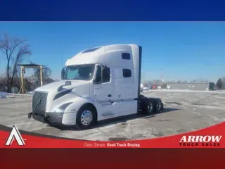 2021 VOLVO VNL64T760