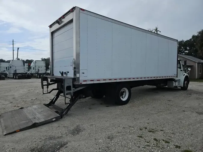 2018 FREIGHTLINER/MERCEDES M2 106