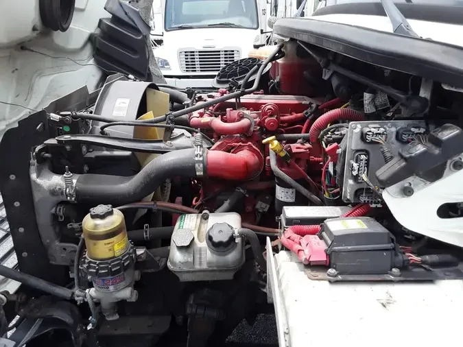 2019 FREIGHTLINER M2 106