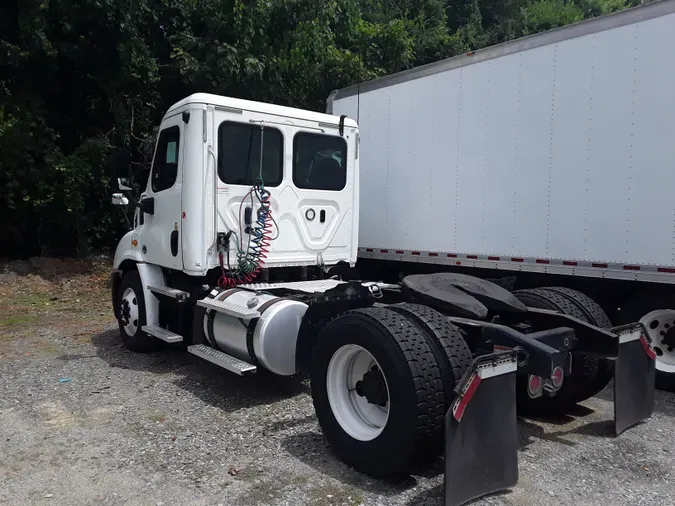 2018 FREIGHTLINER/MERCEDES CASCADIA 113