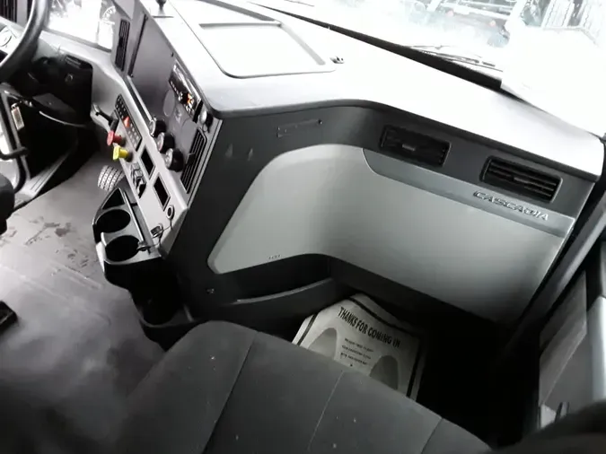 2019 FREIGHTLINER/MERCEDES NEW CASCADIA PX126643ae7638fdef7db473f3ce6c5b5202688