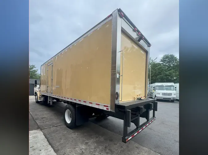 2019 FREIGHTLINER M2 106