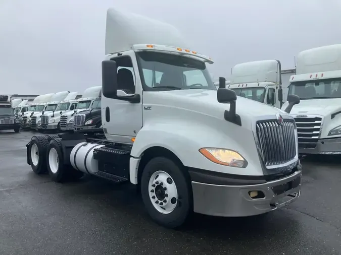 2019 NAVISTAR INTERNATIONAL LT625 DAYCAB T/A