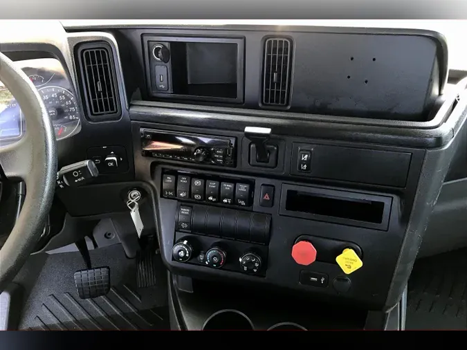 2019 INT LT625 6x4